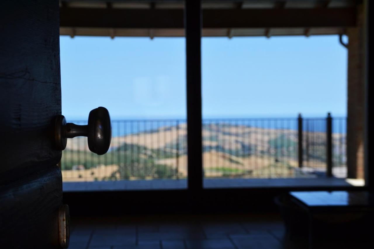 B&B & Spa Novantadieci Club (Adults Only) Atri Buitenkant foto