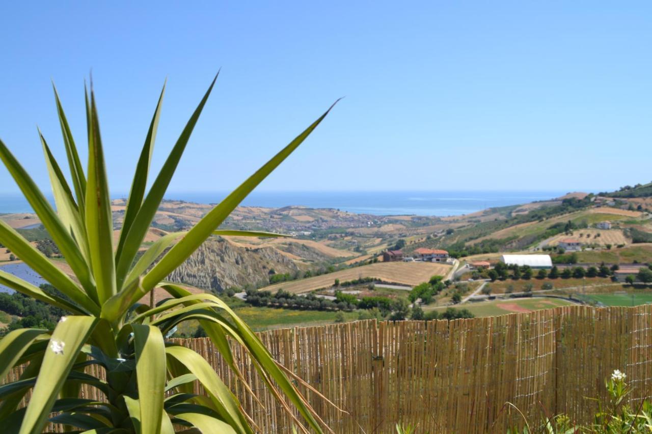 B&B & Spa Novantadieci Club (Adults Only) Atri Buitenkant foto