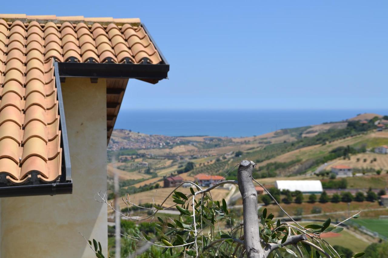 B&B & Spa Novantadieci Club (Adults Only) Atri Buitenkant foto