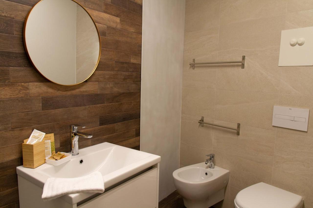 B&B & Spa Novantadieci Club (Adults Only) Atri Buitenkant foto