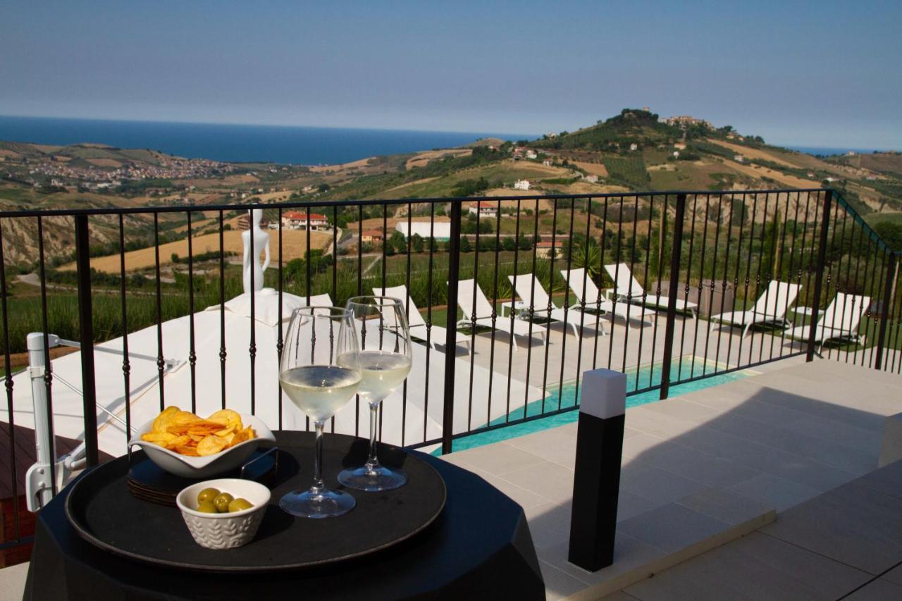 B&B & Spa Novantadieci Club (Adults Only) Atri Buitenkant foto