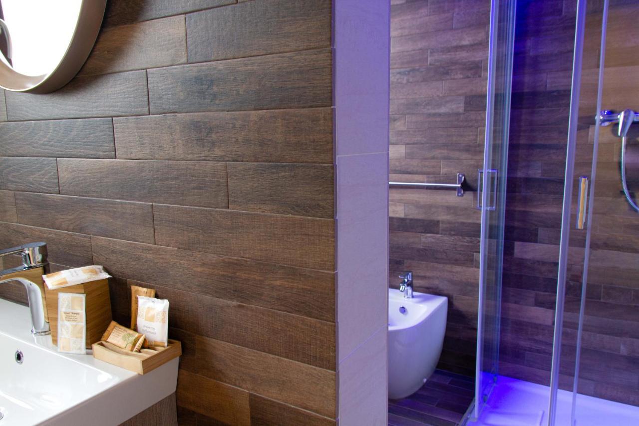 B&B & Spa Novantadieci Club (Adults Only) Atri Buitenkant foto