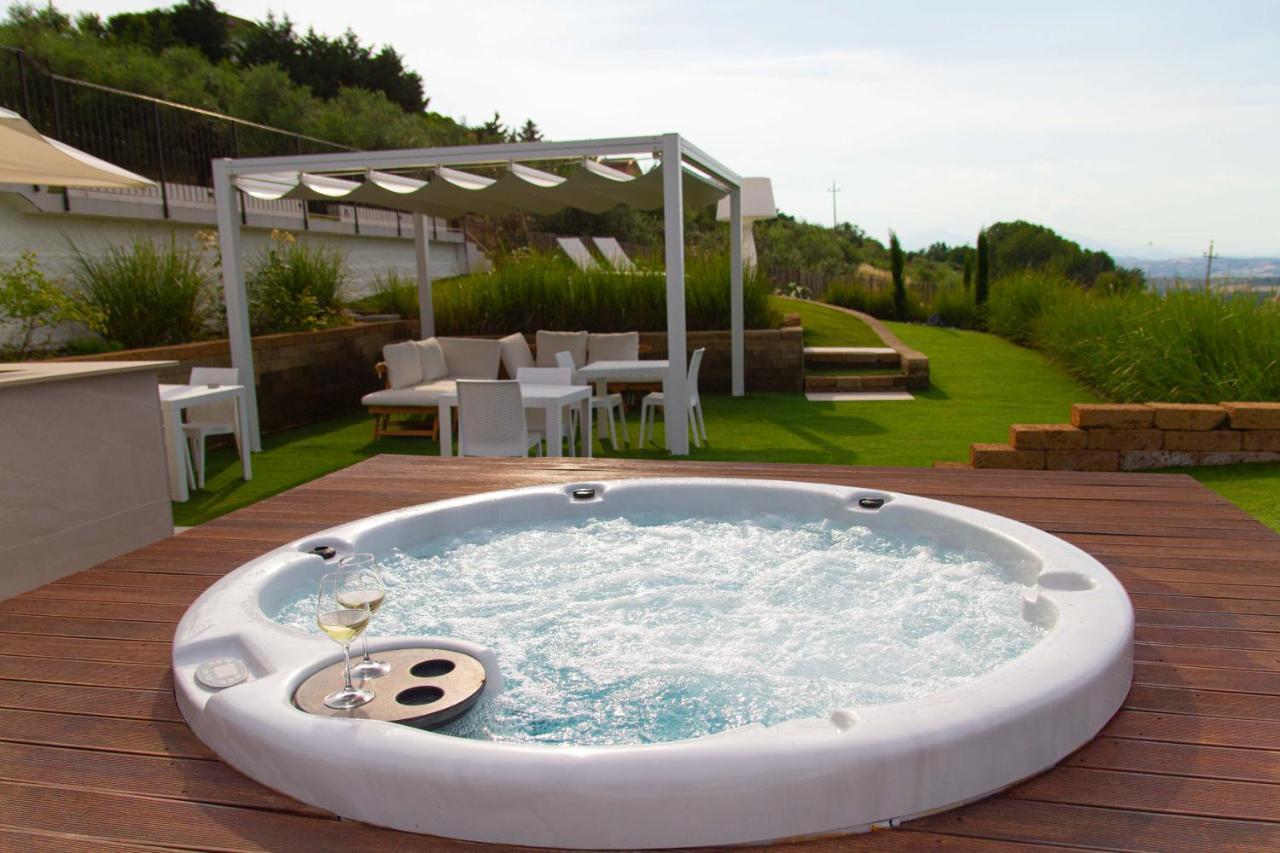 B&B & Spa Novantadieci Club (Adults Only) Atri Buitenkant foto