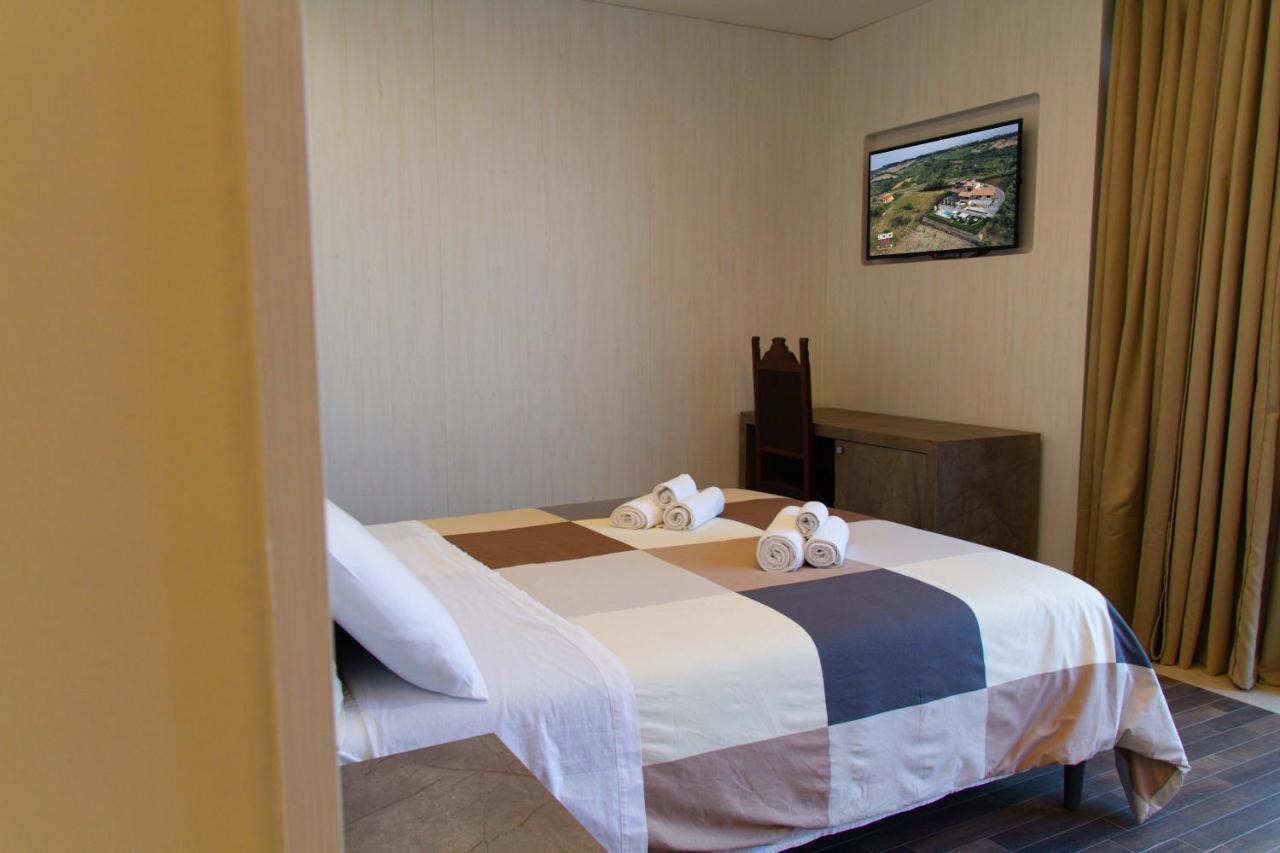 B&B & Spa Novantadieci Club (Adults Only) Atri Buitenkant foto