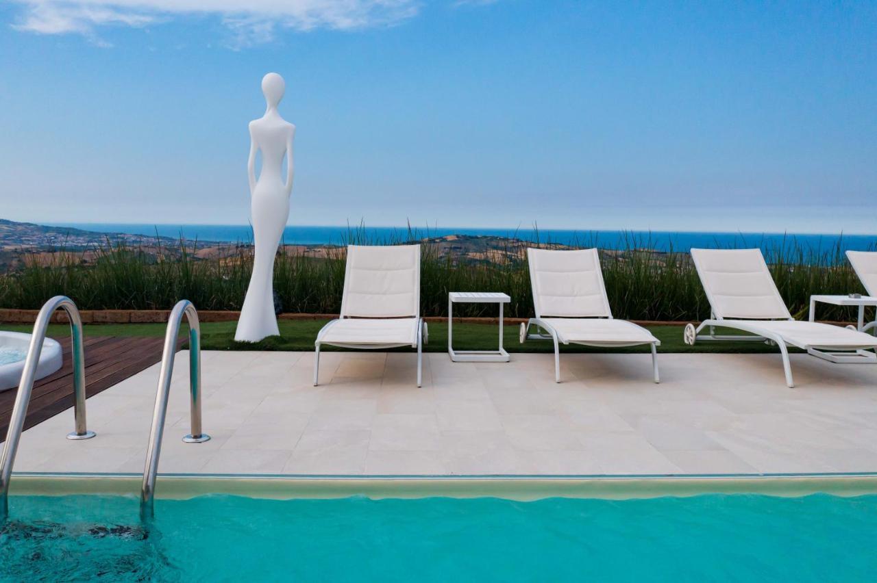 B&B & Spa Novantadieci Club (Adults Only) Atri Buitenkant foto