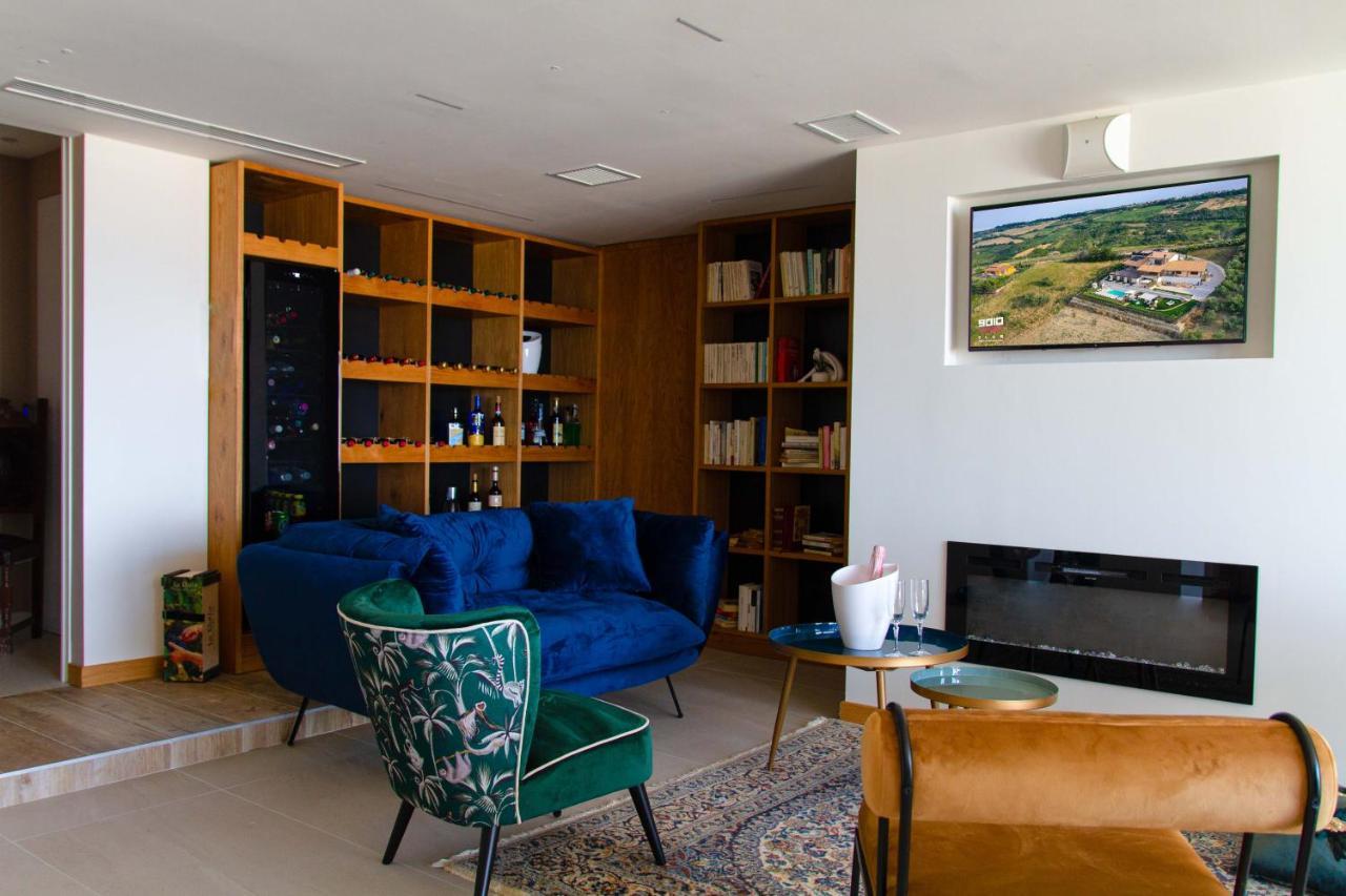 B&B & Spa Novantadieci Club (Adults Only) Atri Buitenkant foto