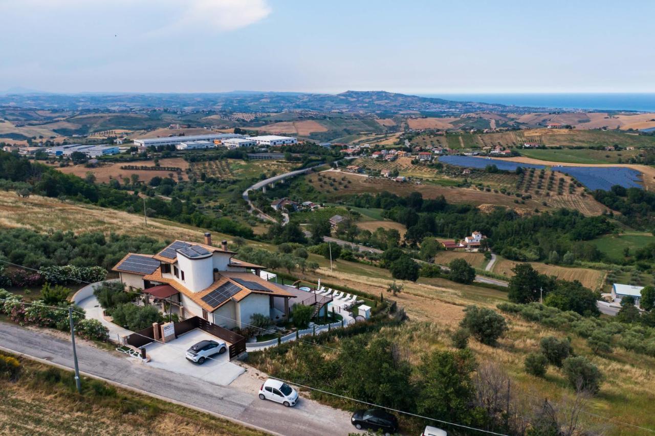 B&B & Spa Novantadieci Club (Adults Only) Atri Buitenkant foto