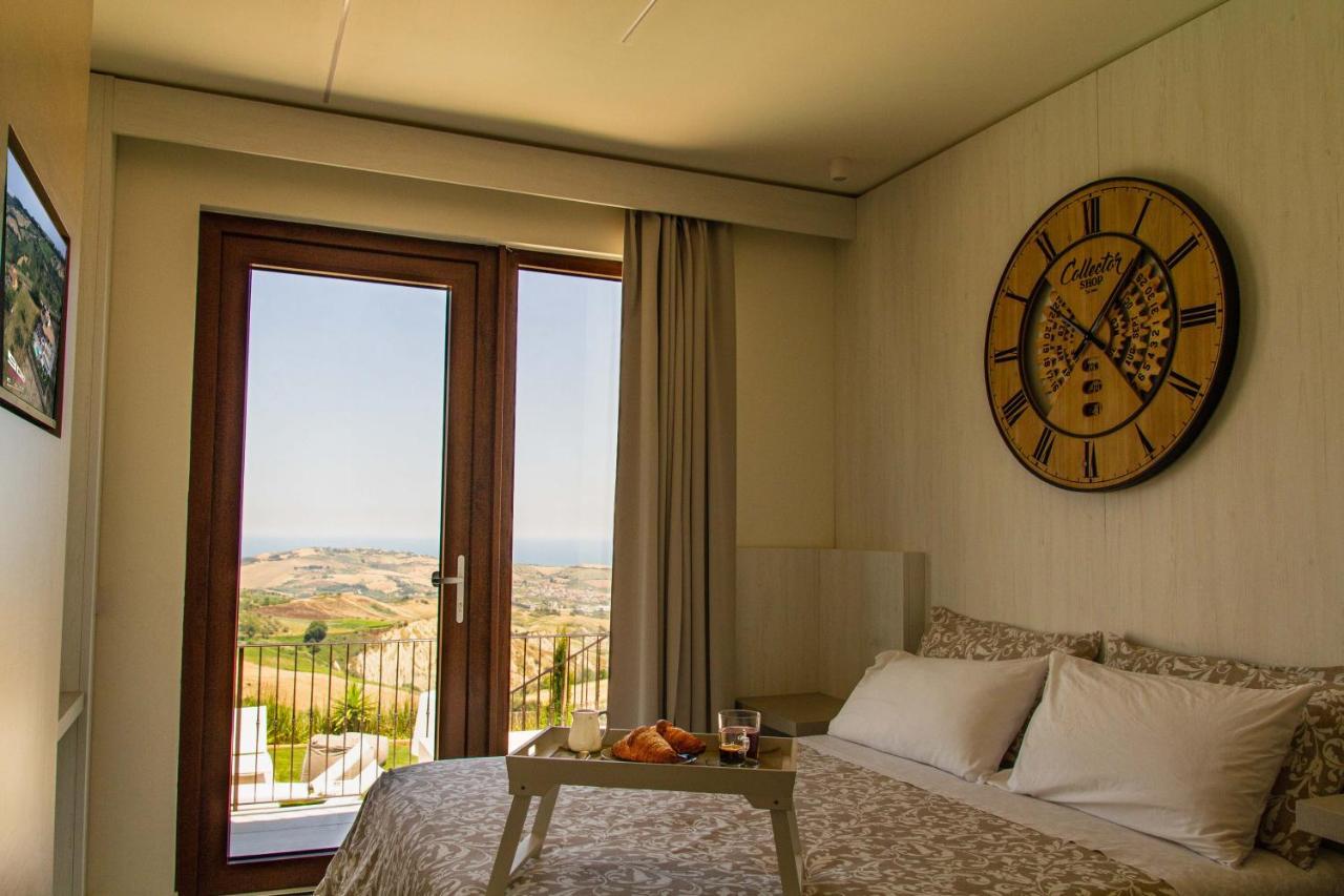B&B & Spa Novantadieci Club (Adults Only) Atri Buitenkant foto
